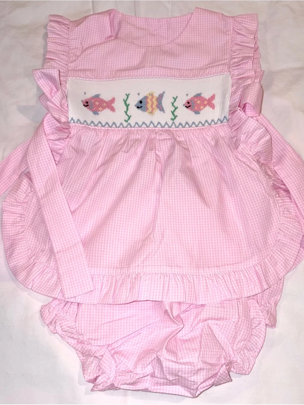Stitchy Fish smocked pink gingham diaper set w/side bows 18 months NWT